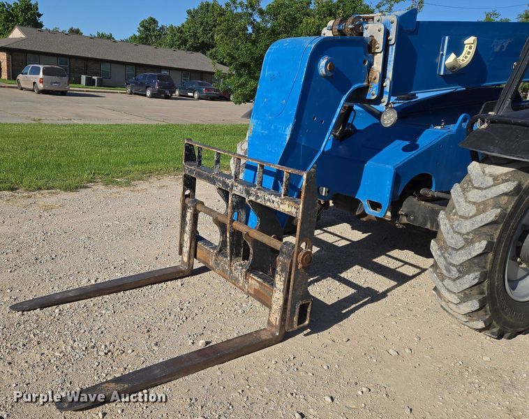 image for item EO0822 2016 Genie GTH-844 telehandler