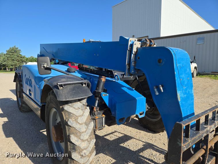 image for item EO0822 2016 Genie GTH-844 telehandler