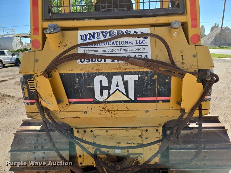 image for item EO0826 2005 Caterpillar D3G LGP dozer