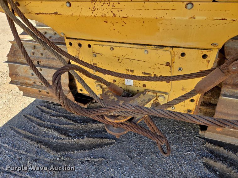 image for item EO0826 2005 Caterpillar D3G LGP dozer