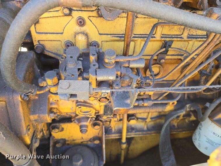 image for item EO0826 2005 Caterpillar D3G LGP dozer