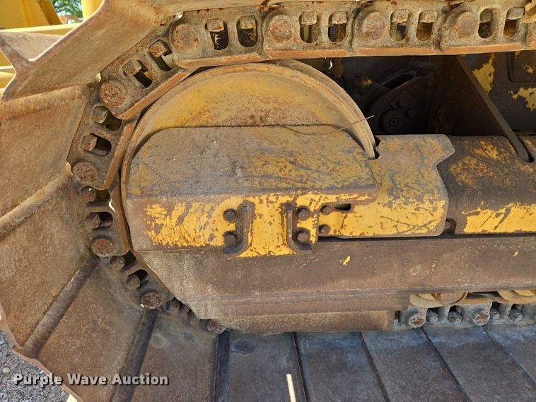 image for item EO0826 2005 Caterpillar D3G LGP dozer