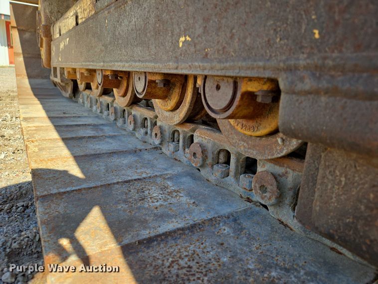 image for item EO0826 2005 Caterpillar D3G LGP dozer