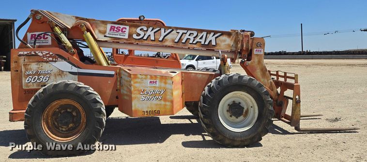 image for item EO0829 2001 Sky Trak 6036 telehandler