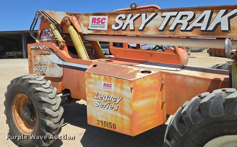 image for item EO0829 2001 Sky Trak 6036 telehandler