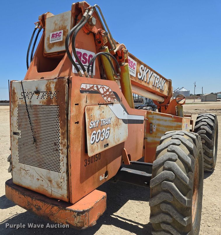 image for item EO0829 2001 Sky Trak 6036 telehandler