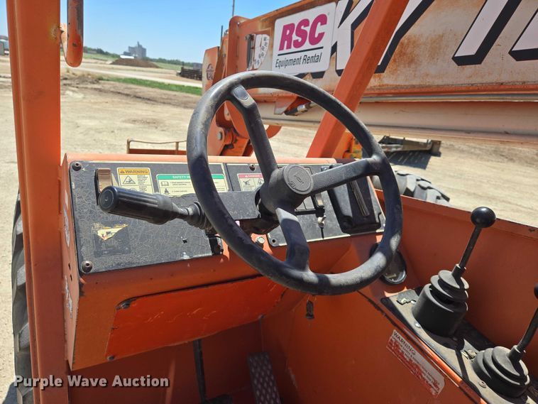 image for item EO0829 2001 Sky Trak 6036 telehandler