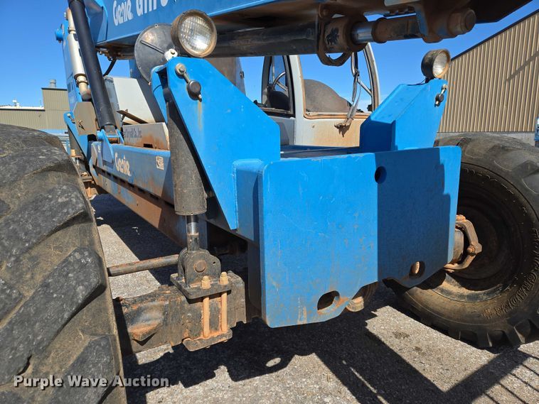 image for item EO0833 2007 Genie  GTH-844 telehandler