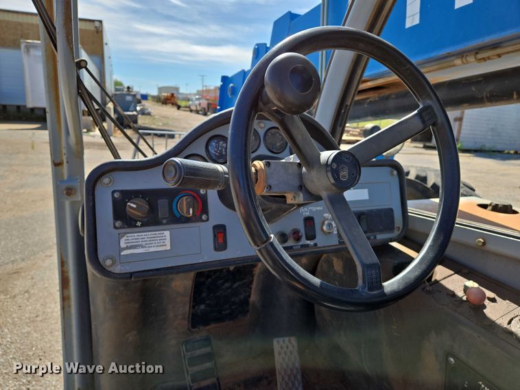 image for item EO0833 2007 Genie  GTH-844 telehandler