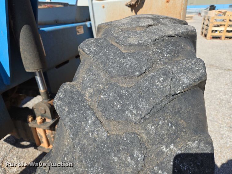 image for item EO0833 2007 Genie  GTH-844 telehandler