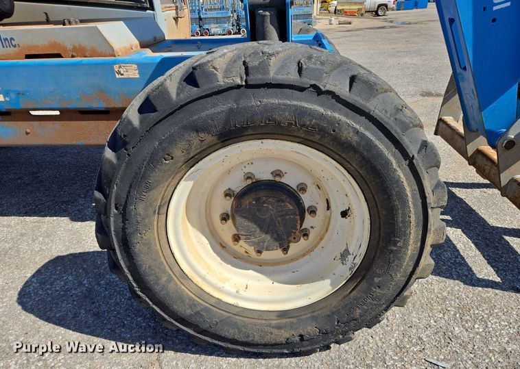 image for item EO0833 2007 Genie  GTH-844 telehandler