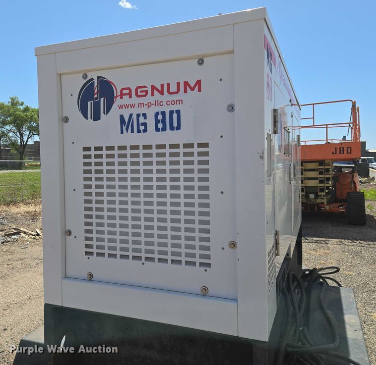 image for item EO0835 2007 Magnum MMG80 generator