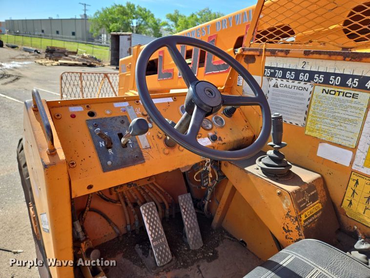 image for item EO0836 1990 Lull 844B Highlander  telehandler