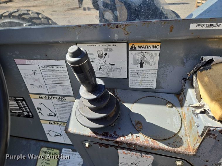 image for item EO0839 Terex TH0606A telehandler