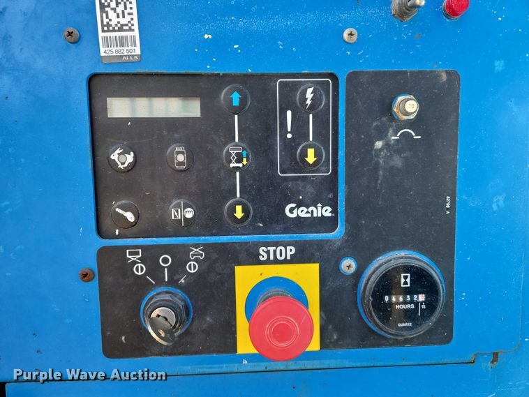 image for item EO0845 2004 Genie GS-4390 scissor lift