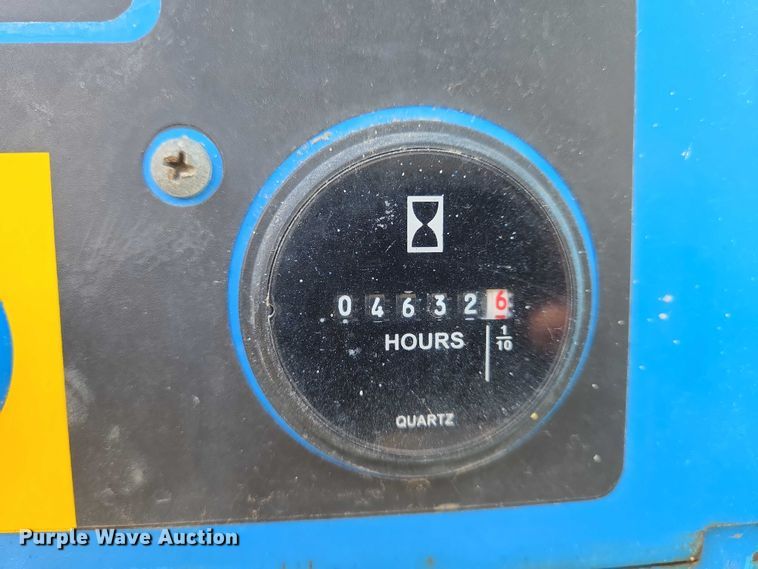 image for item EO0845 2004 Genie GS-4390 scissor lift