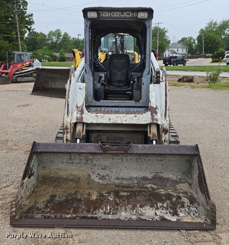 image for item EO0846 2006 Takeuchi TL140 tracked skid steer loader
