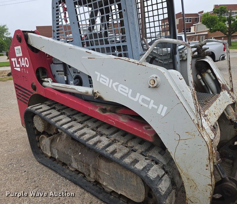 image for item EO0846 2006 Takeuchi TL140 tracked skid steer loader