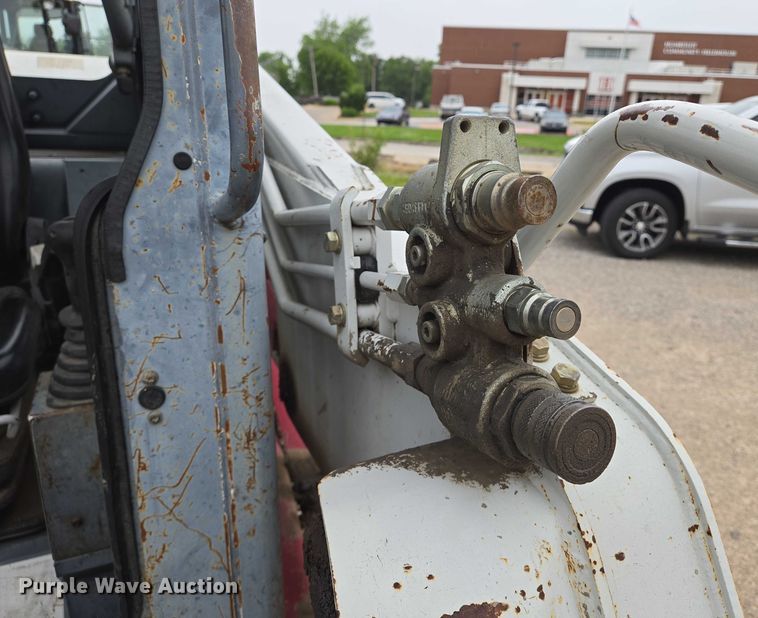 image for item EO0846 2006 Takeuchi TL140 tracked skid steer loader