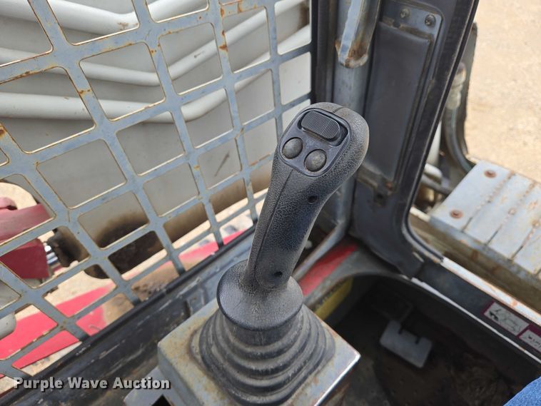 image for item EO0846 2006 Takeuchi TL140 tracked skid steer loader