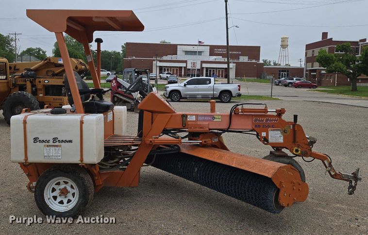 image for item EO0848 2001 Broce BB250-C broom