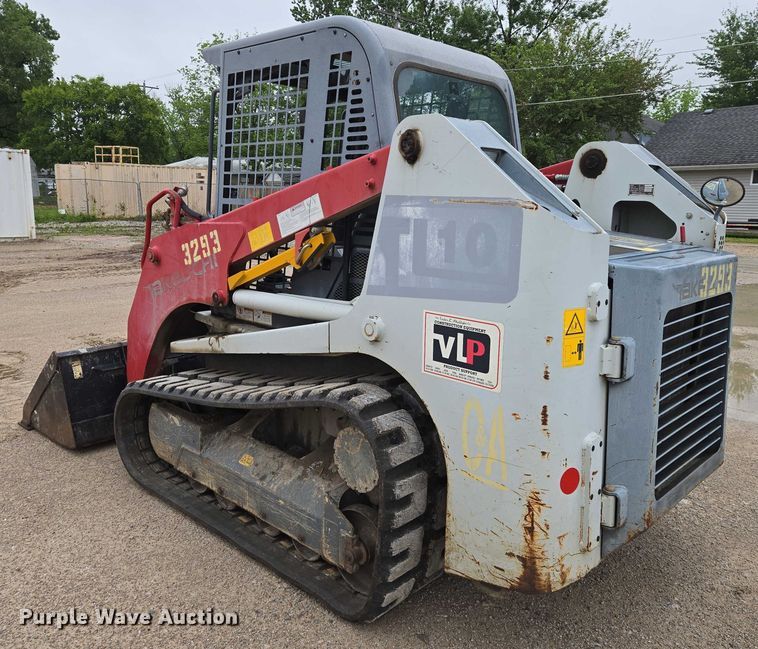 image for item EO0850 2016 Takeuchi TL10 tracked skid steer loader