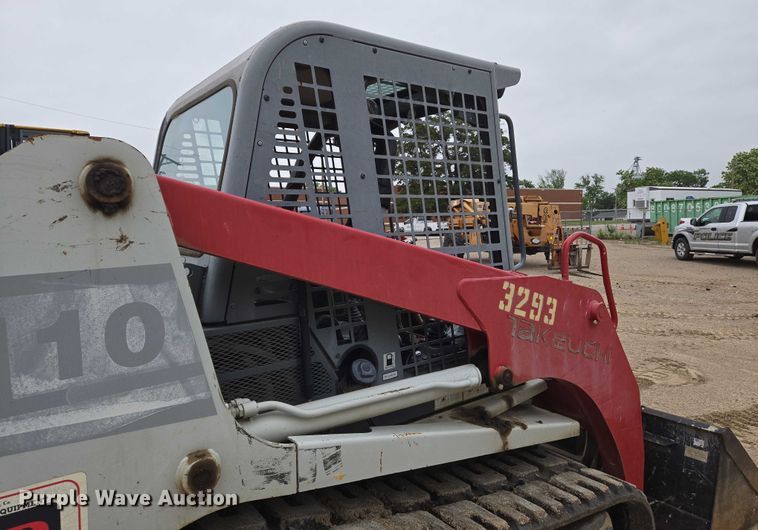 image for item EO0850 2016 Takeuchi TL10 tracked skid steer loader