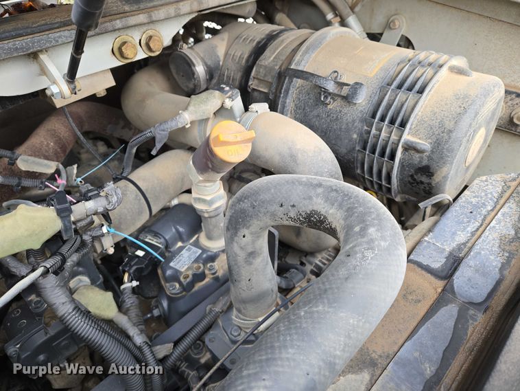 image for item EO0850 2016 Takeuchi TL10 tracked skid steer loader