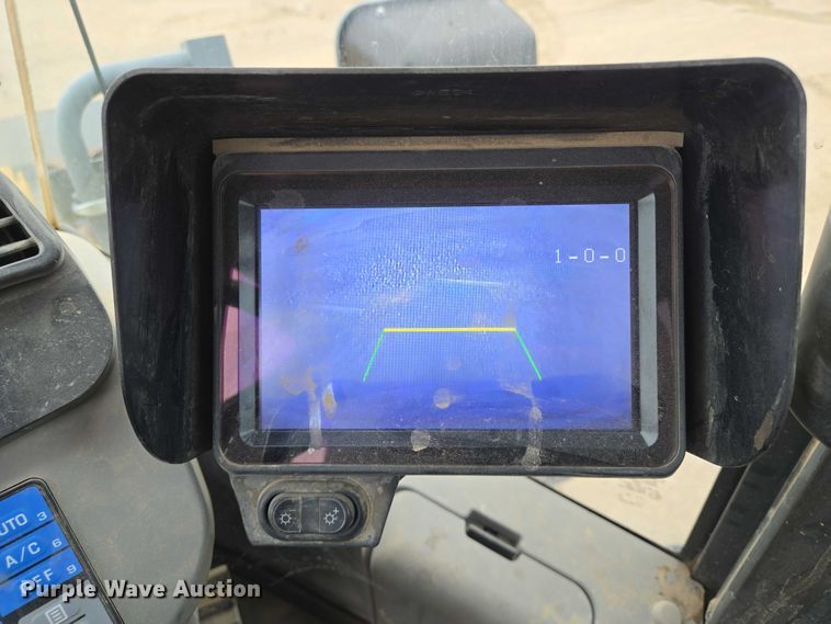 image for item EO0851 2015 Komatsu WA320-7 wheel loader