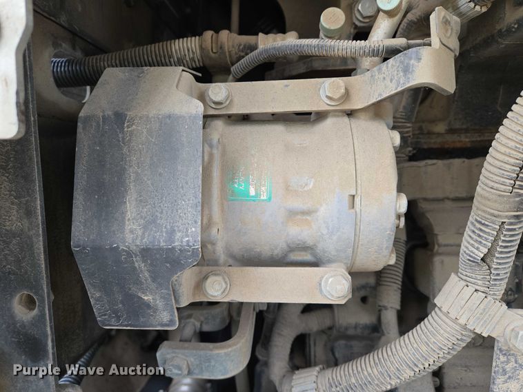 image for item EO0851 2015 Komatsu WA320-7 wheel loader