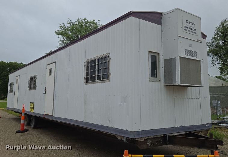 image for item EO0852 2006 Mark Line 1050T office trailer