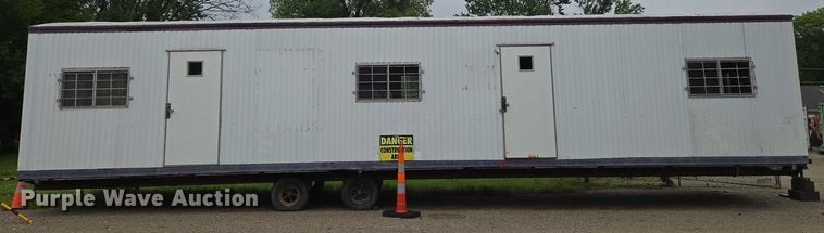 image for item EO0852 2006 Mark Line 1050T office trailer
