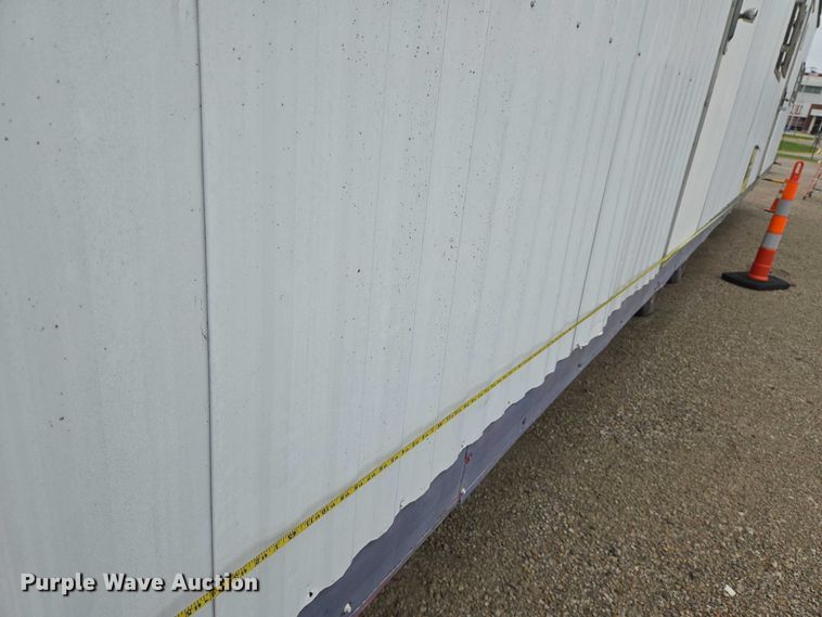 image for item EO0852 2006 Mark Line 1050T office trailer