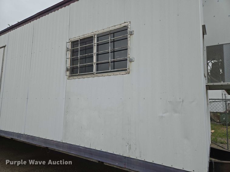 image for item EO0852 2006 Mark Line 1050T office trailer