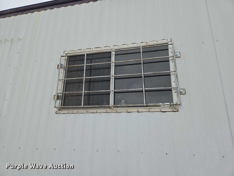 image for item EO0852 2006 Mark Line 1050T office trailer