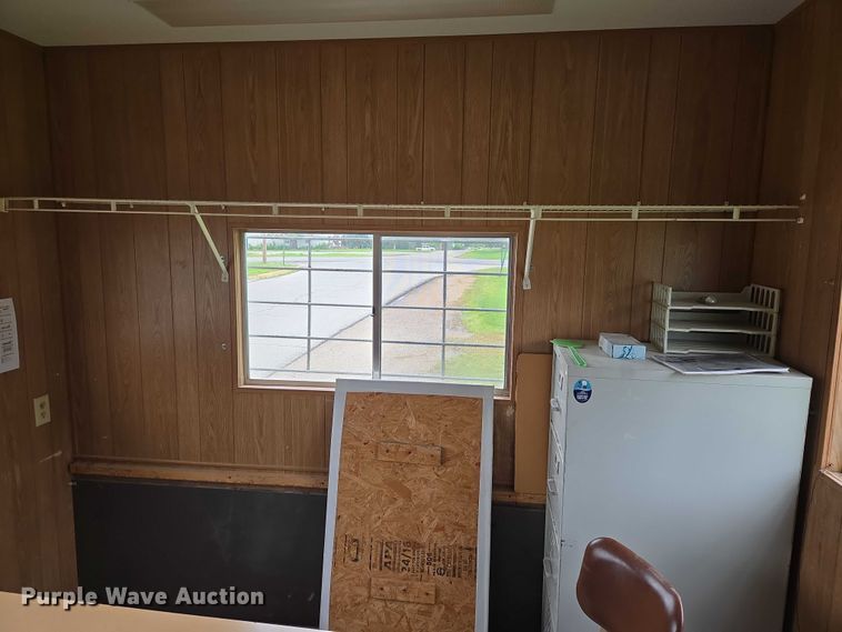 image for item EO0852 2006 Mark Line 1050T office trailer