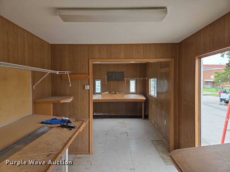 image for item EO0852 2006 Mark Line 1050T office trailer