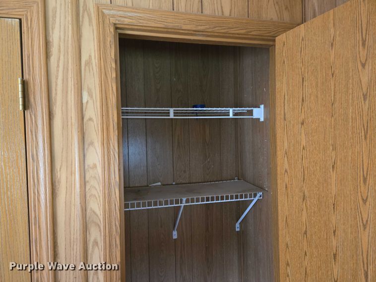 image for item EO0852 2006 Mark Line 1050T office trailer