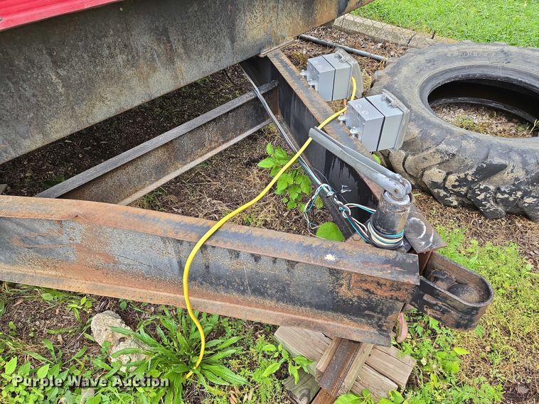 image for item EO0853 2008 Forest River office trailer