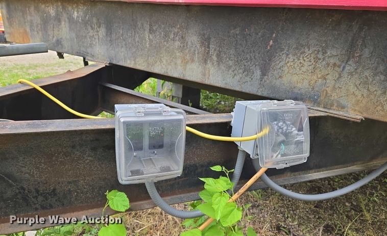 image for item EO0853 2008 Forest River office trailer