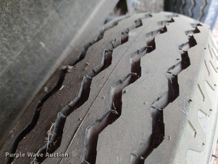 image for item EO0853 2008 Forest River office trailer