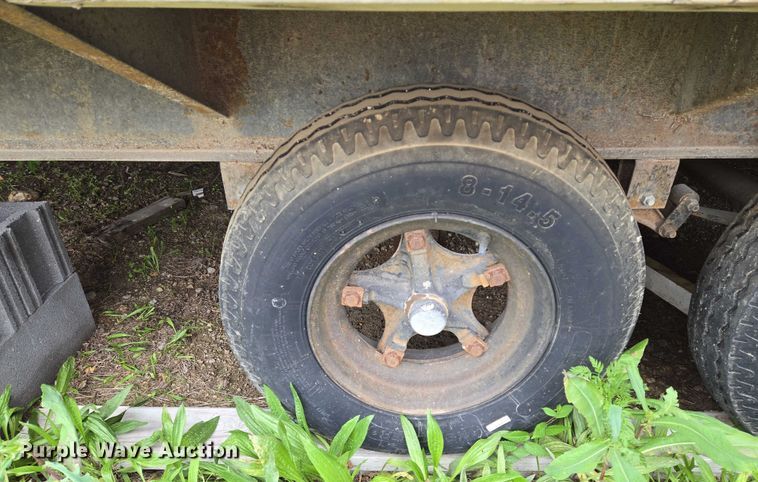 image for item EO0853 2008 Forest River office trailer