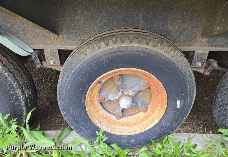 image for item EO0853 2008 Forest River office trailer