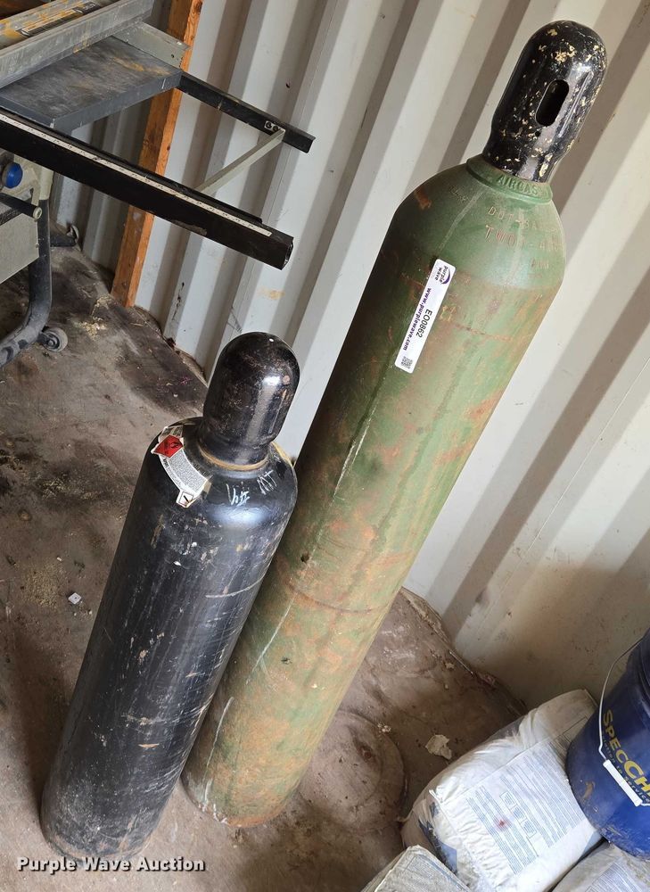 image for item EO0862 (2) welding bottles