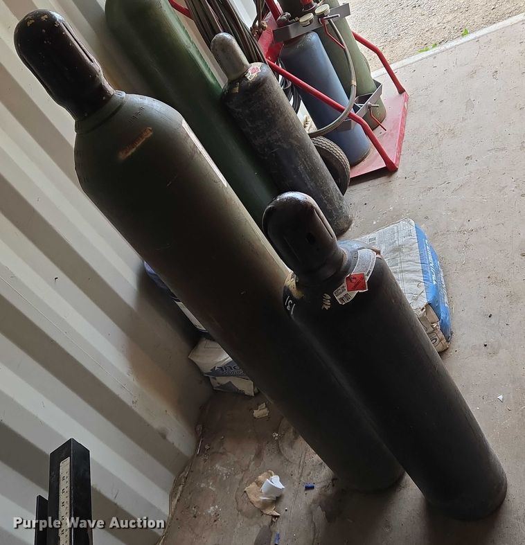 image for item EO0862 (2) welding bottles