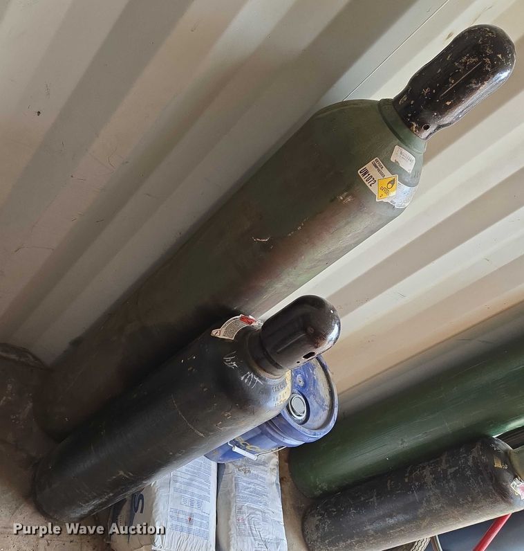 image for item EO0862 (2) welding bottles