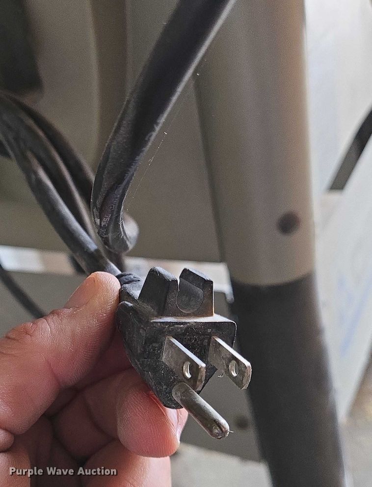 image for item EO0863 2014 Delta 36-725 table saw