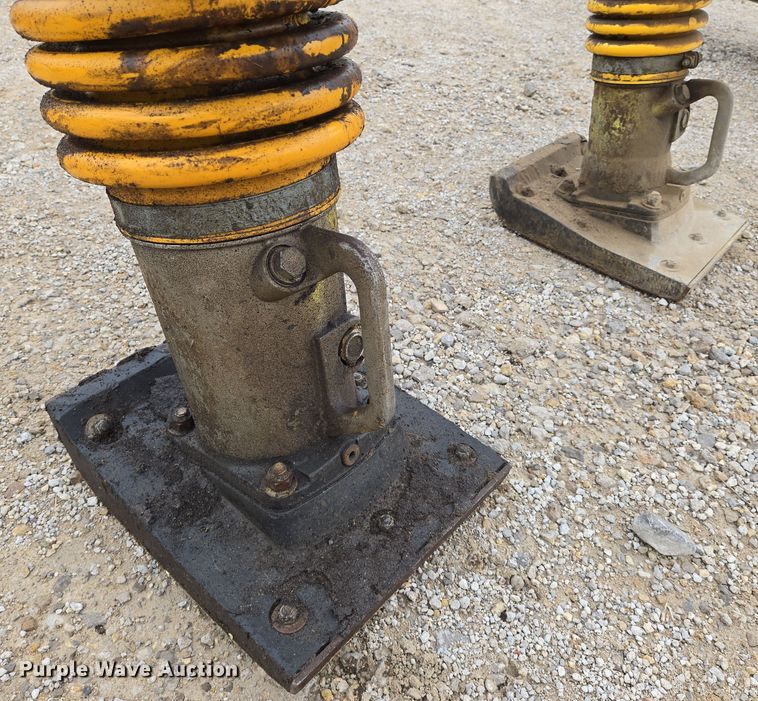 image for item EO0865 (2) plate compactors