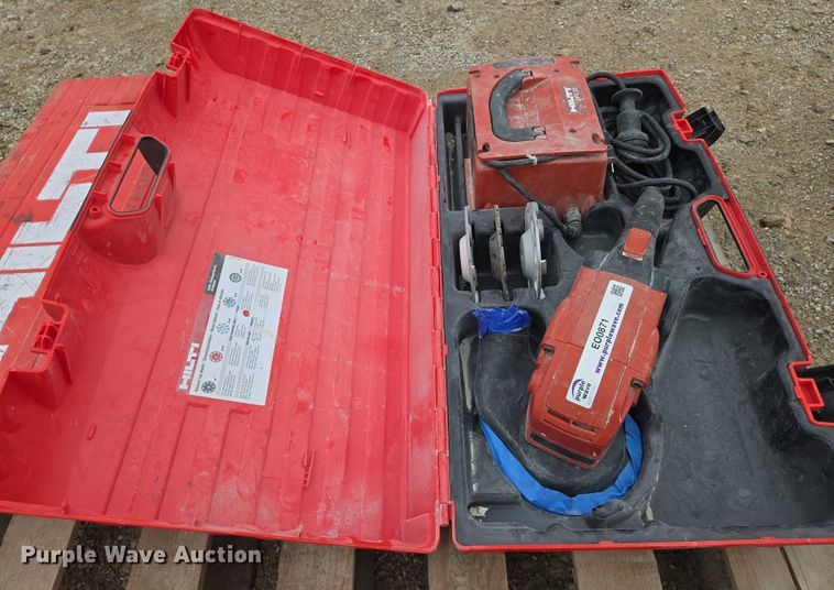 image for item EO0871 Hilti DG150 concrete grinder