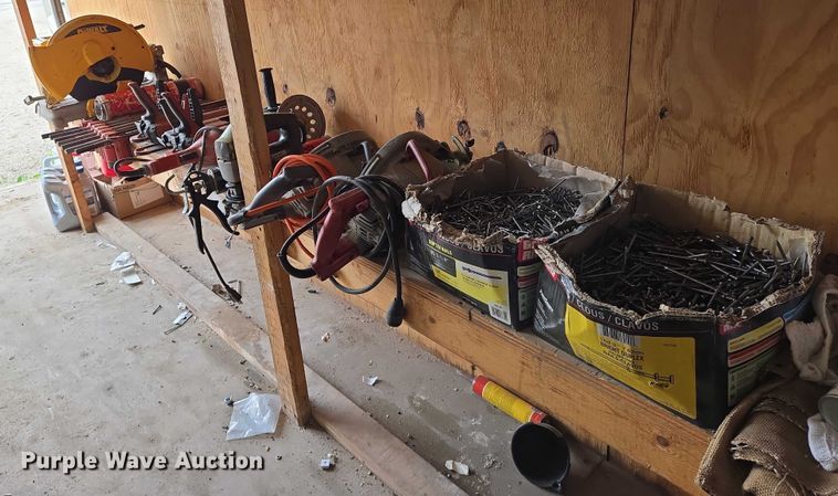 image for item EO0872 Tools